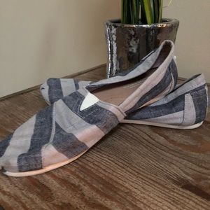 Toms Classic Canvas striped!